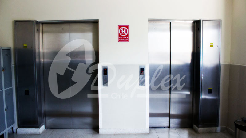ascensor-con-sala-de-maquinas9
